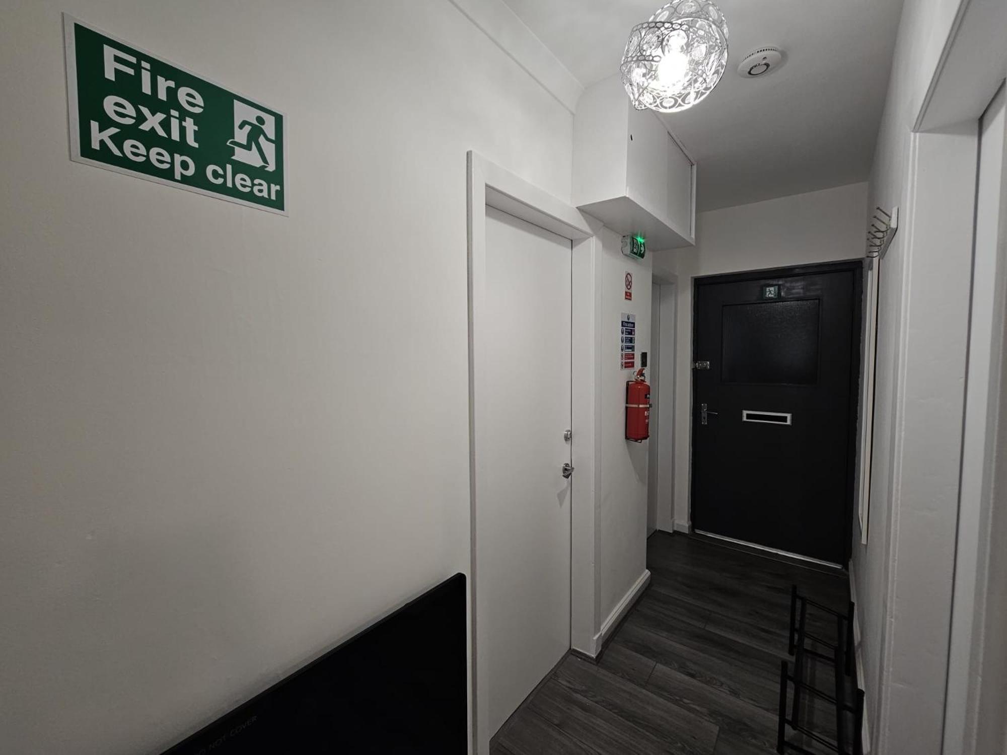 Regina Apartment In ฟอร์ตวิลเลียม ภายนอก รูปภาพ