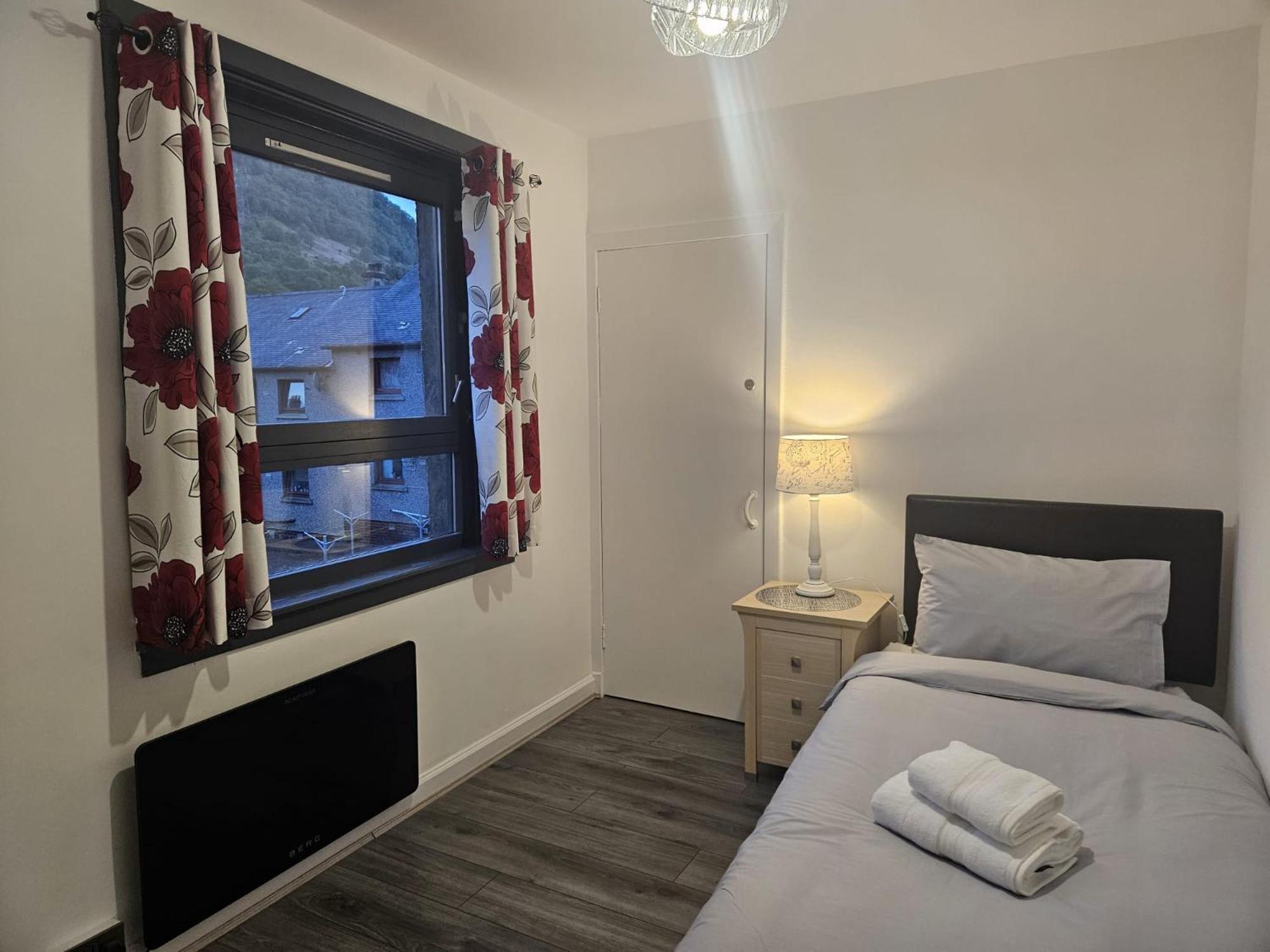 Regina Apartment In ฟอร์ตวิลเลียม ภายนอก รูปภาพ