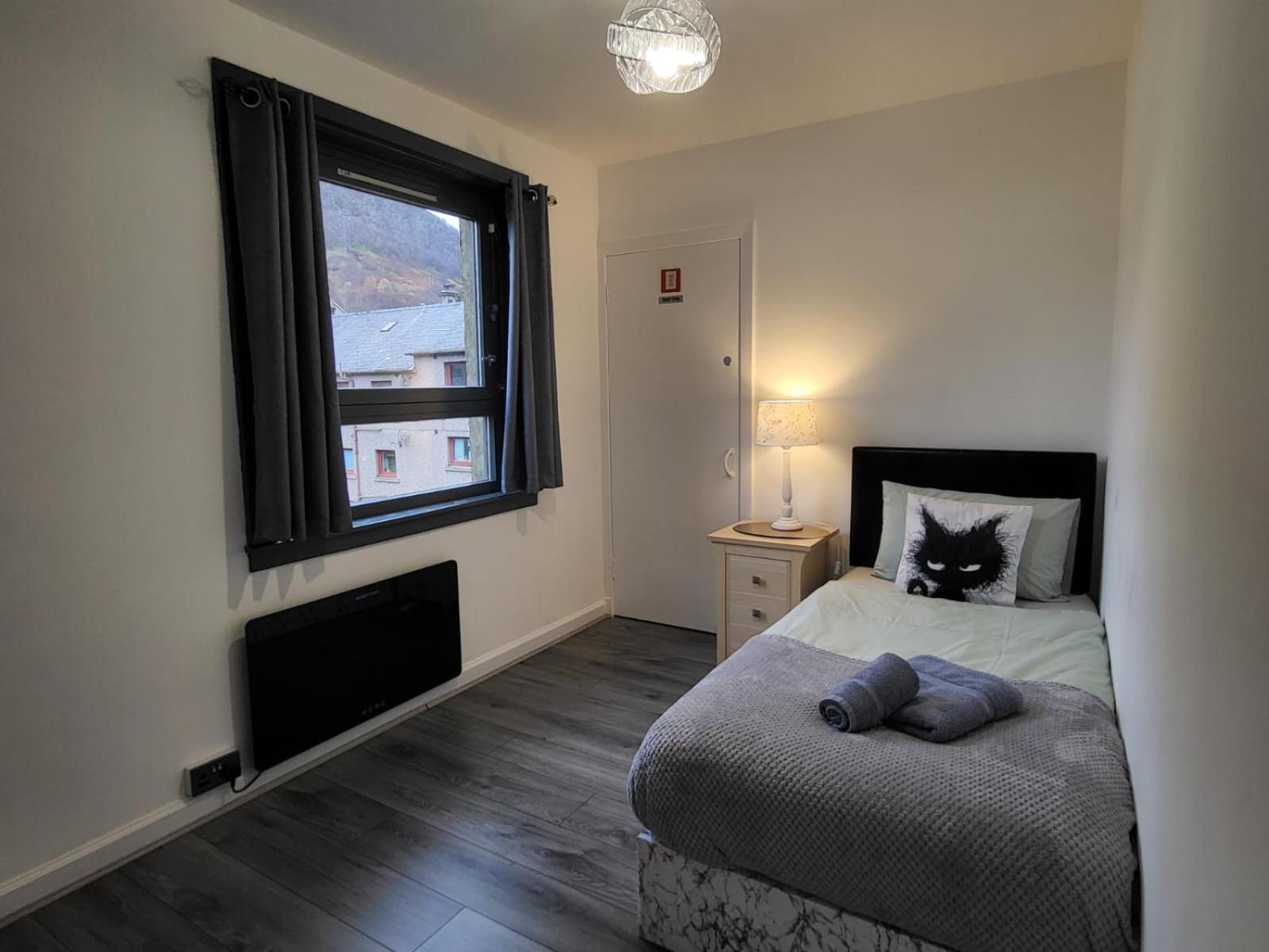 Regina Apartment In ฟอร์ตวิลเลียม ภายนอก รูปภาพ